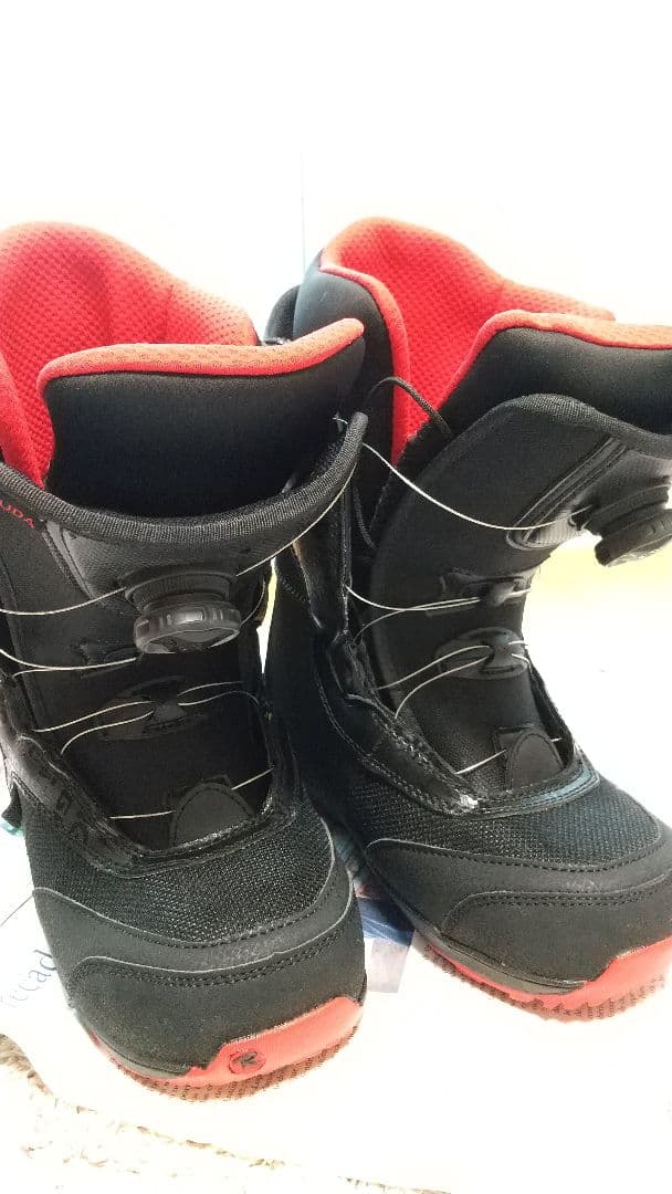 【1回使用】スノーボードブーツ 25センチ ROSSIGNOL 男女可 ブラック