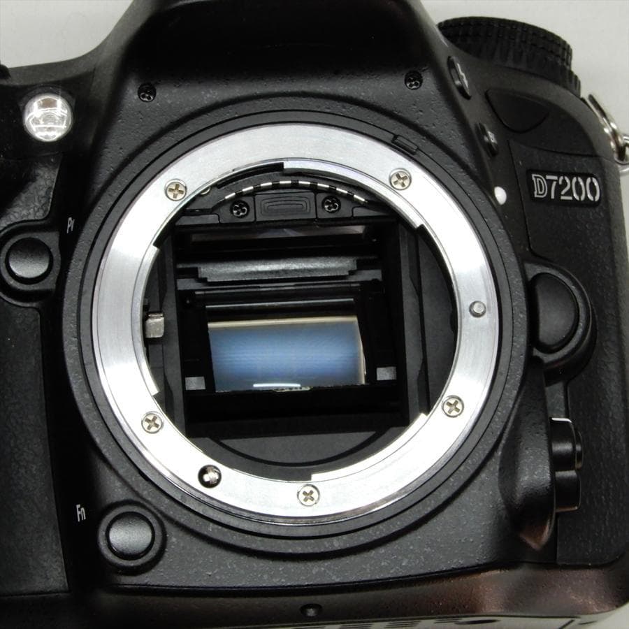 最終価格　超美品 ニコン D7200 ボディ シャッター回数 11,970回