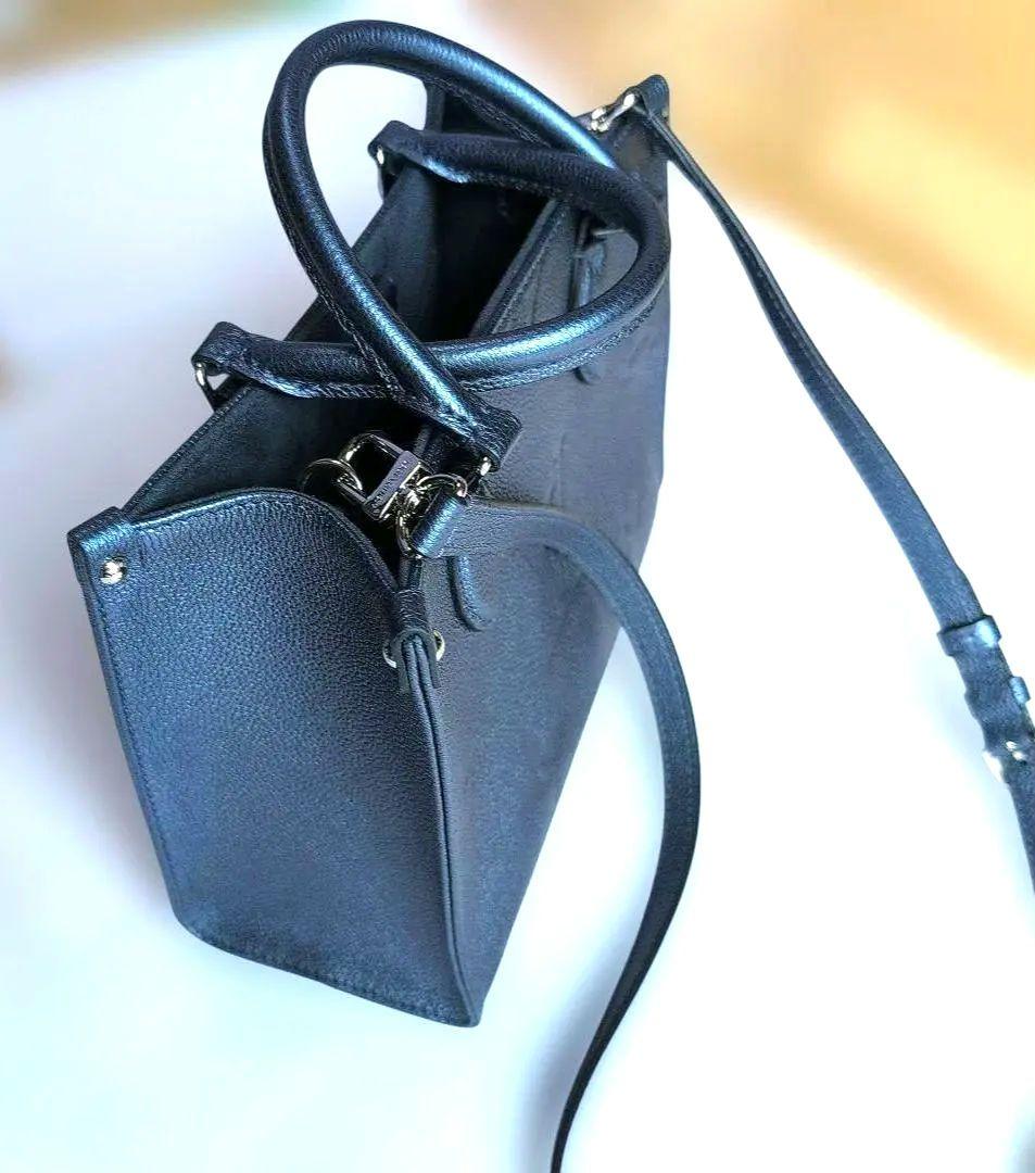 j*n様 【超美品】LOUISVUITTON ルイヴィトン　オンザゴーPM M5