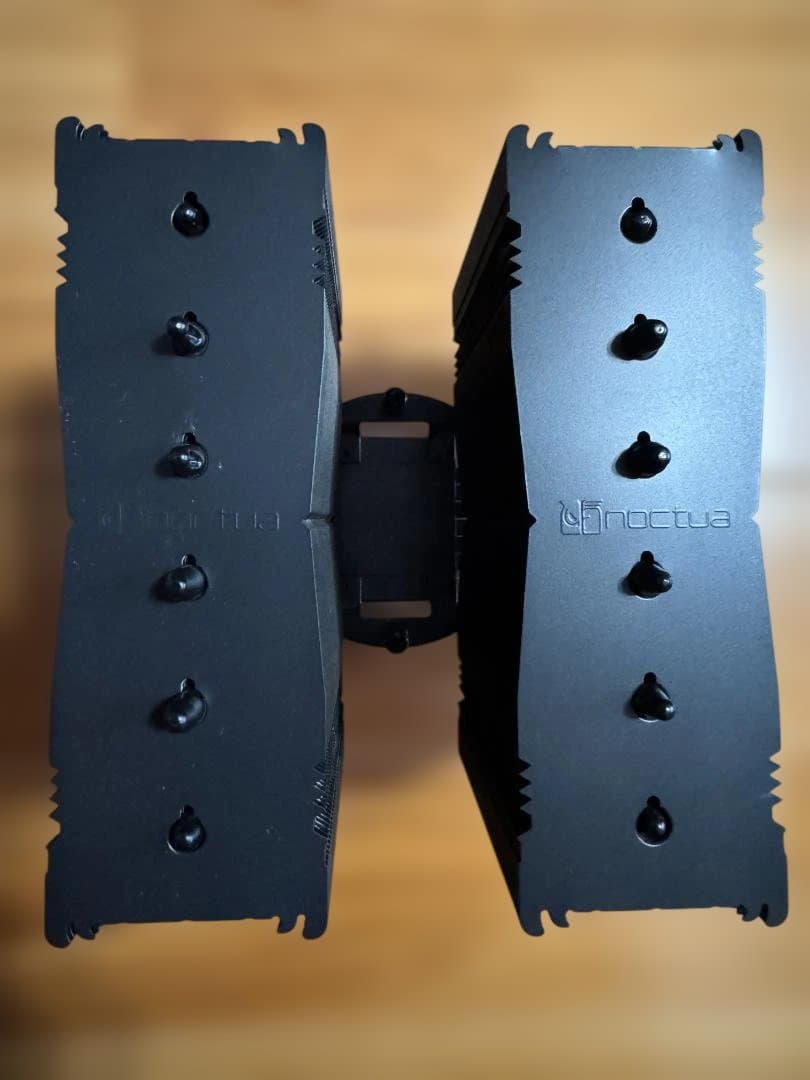 【美品】NOCTUA NH-D15 chromax.black CPUクーラー