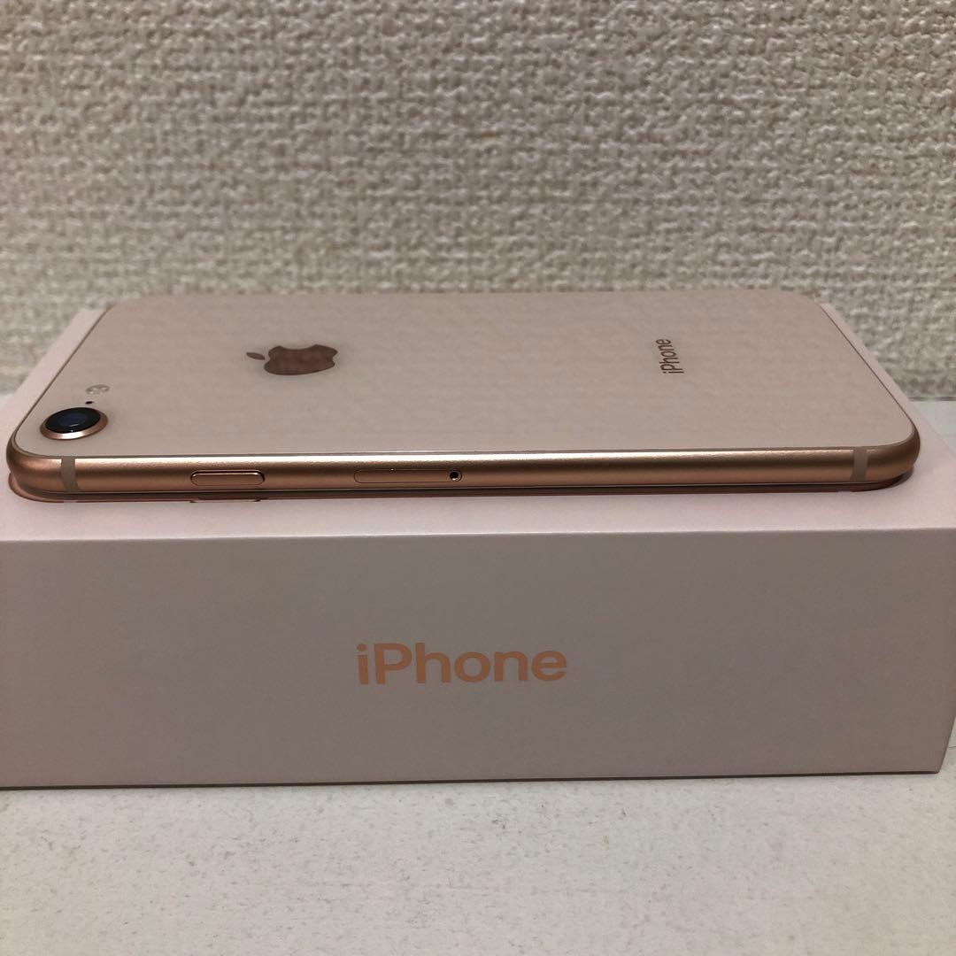 超美品 Apple iPhone 8 ゴールド 本体 SIMロック解除済み