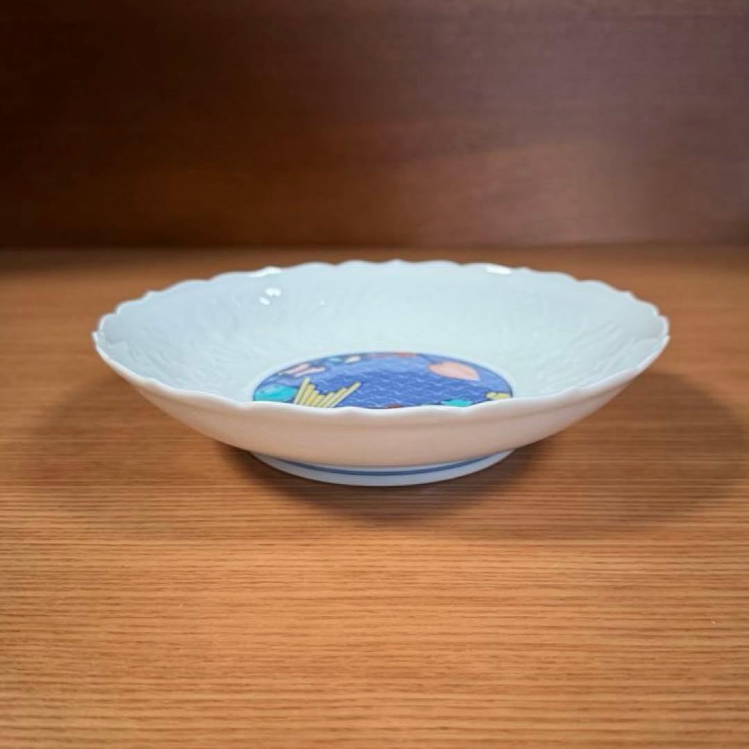 伊万里焼 畑萬陶苑：鍋島 青海波墨弾き宝尽くし文 宝彫7寸鉢☆