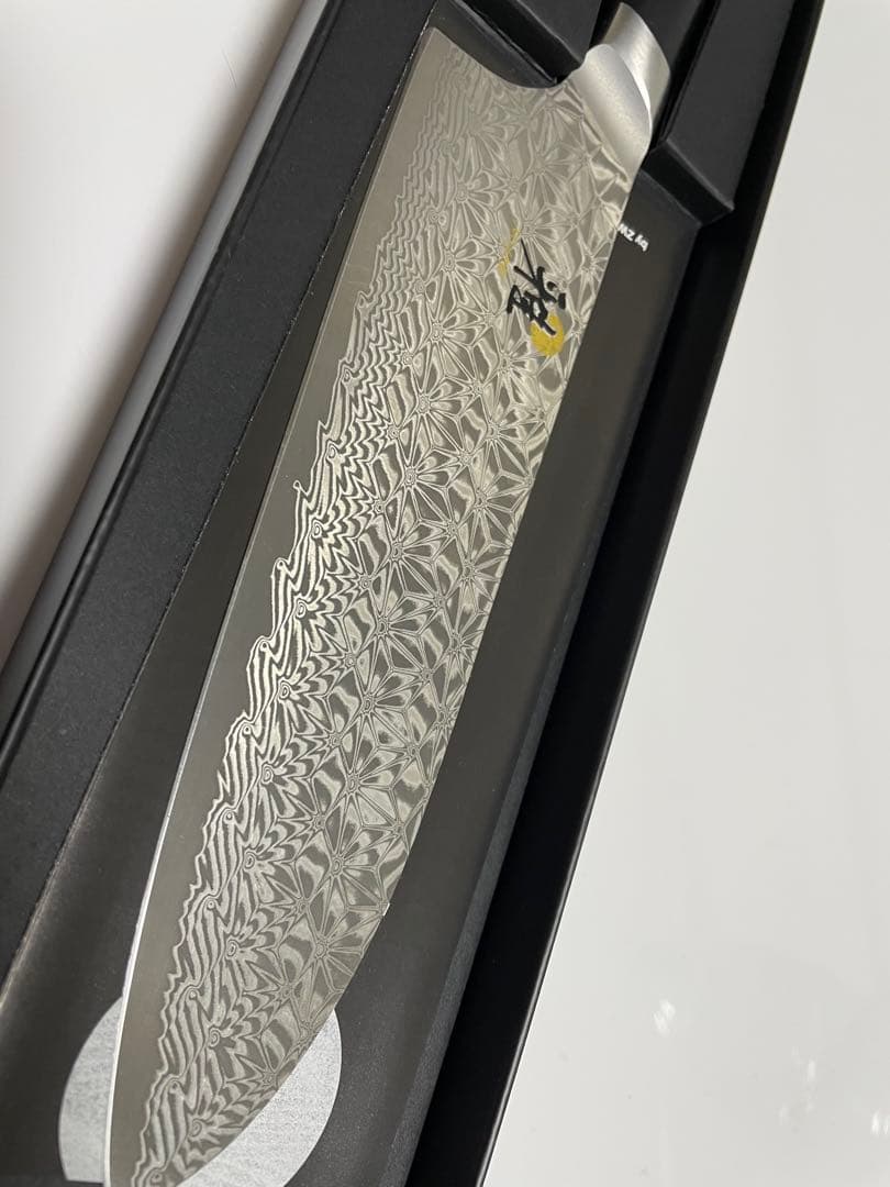 【新品未使用】雅 MIYABI 800DP 三徳包丁 ダマスカス鋼