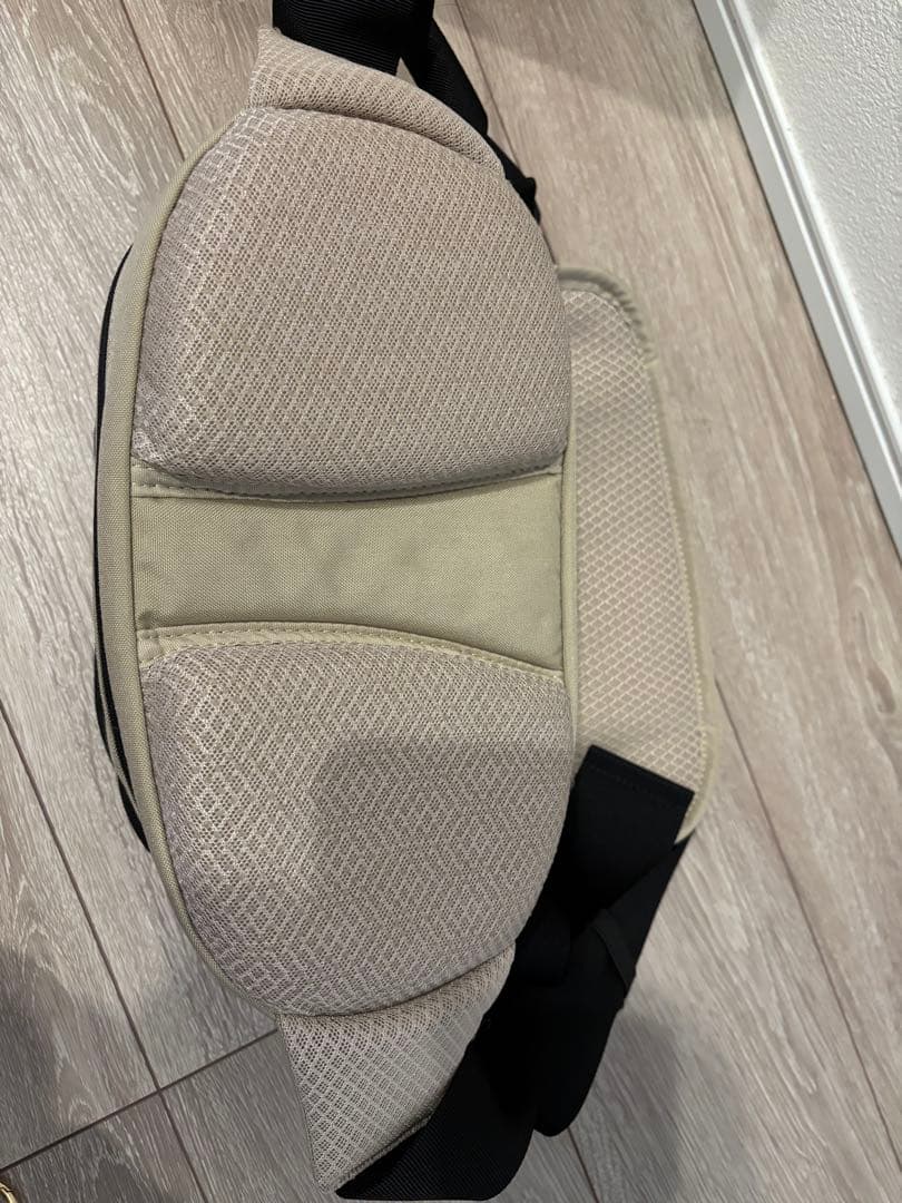 お値下げ♩huggoヒップシート ベージュ