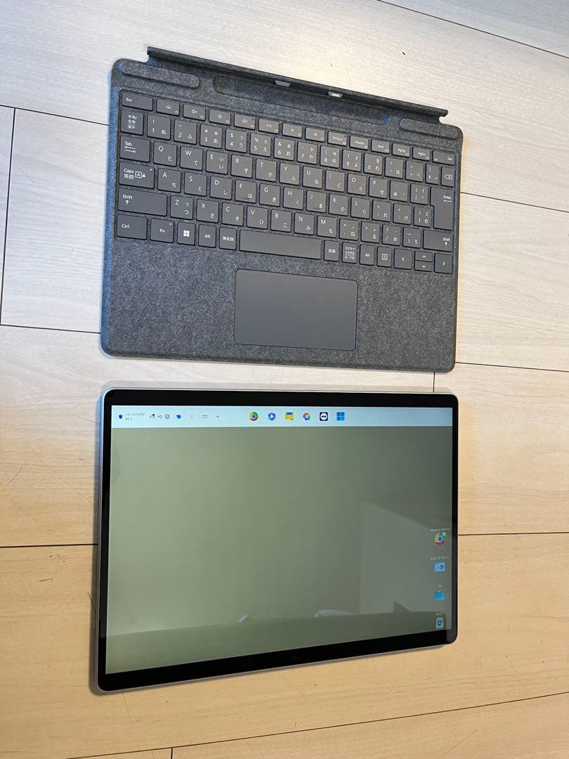 Surface Pro 9 i5/8GB/128GB 純正美品