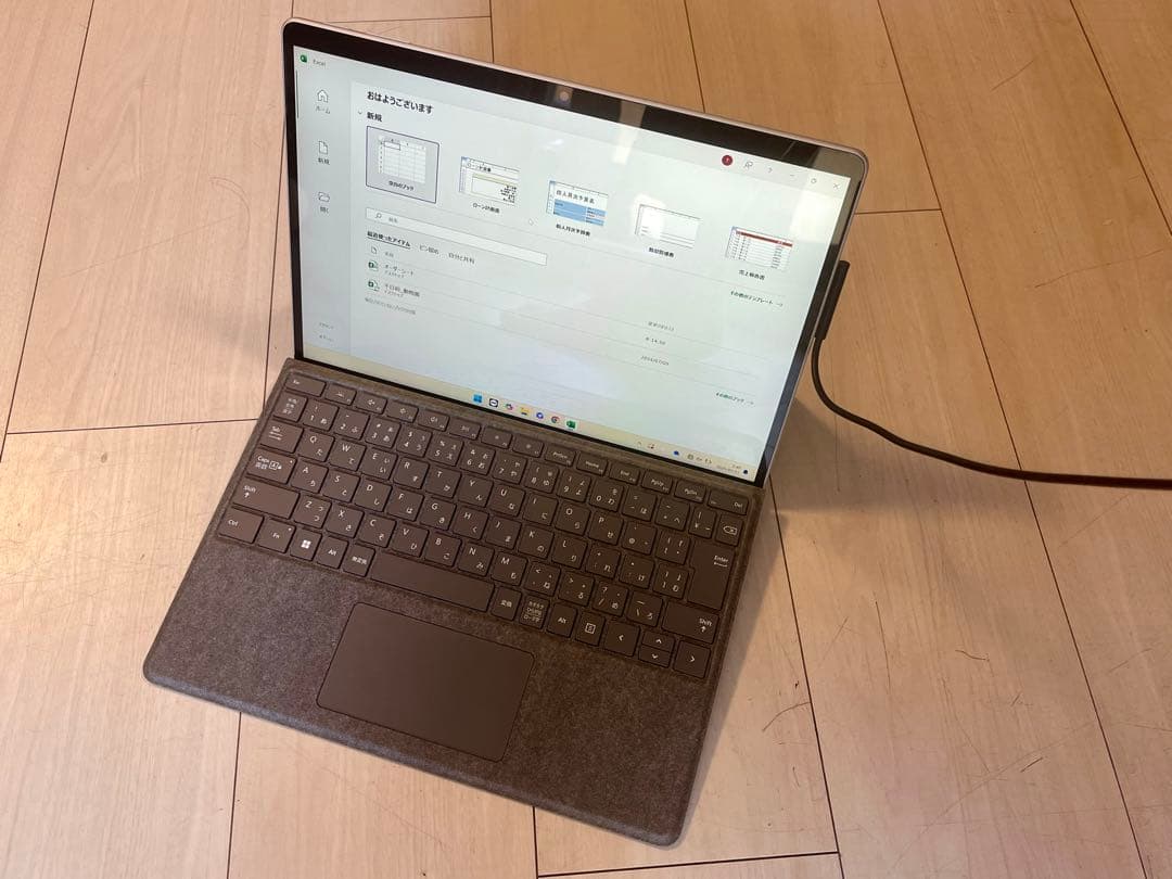 Surface Pro 9 i5/8GB/128GB 純正美品
