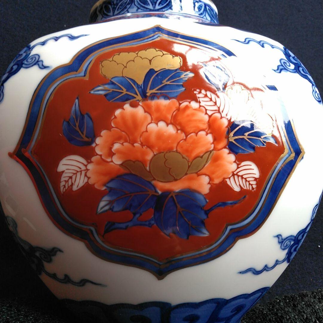 ５０９珍品　有田焼 哲山窯　不思議な形と絵柄　最高級品