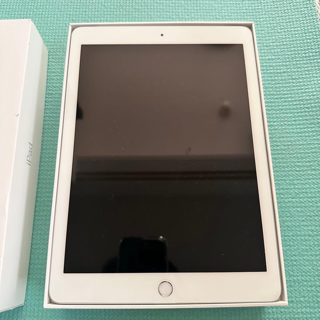 Apple iPad 6世代　32GB