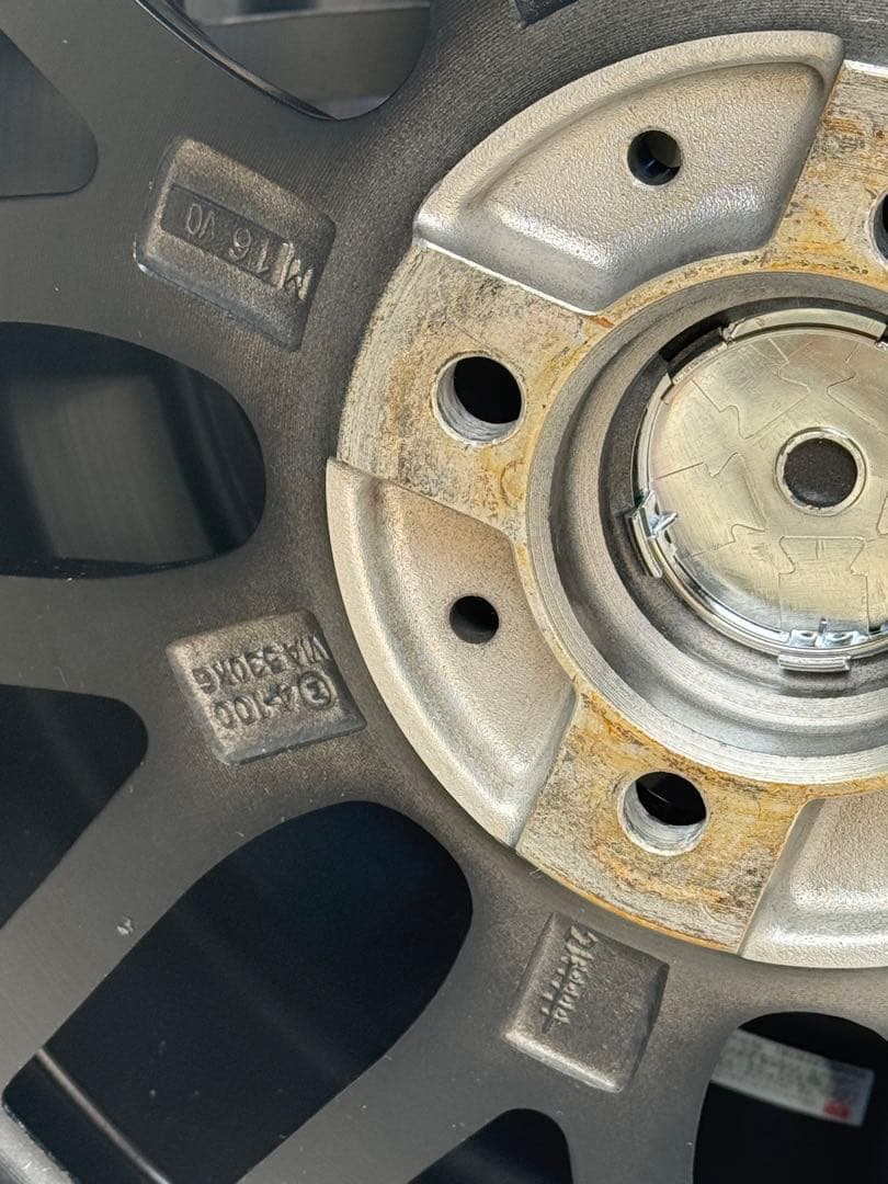 17インチ メッシュホイールセット ※BBSではありません。