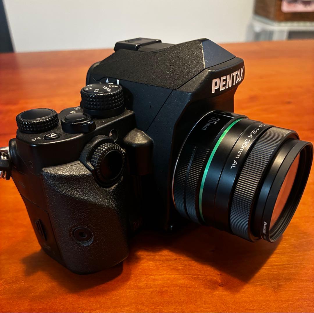 PENTAX KP デジタル一眼レフカメラ 本体とレンズ付き