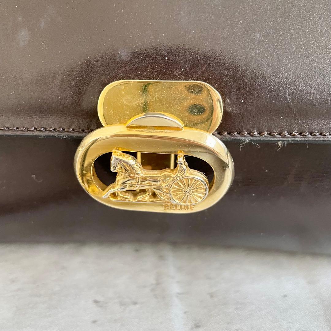 セリーヌ レザー ショルダーバック レディース メンズ ブラウン 馬車金具