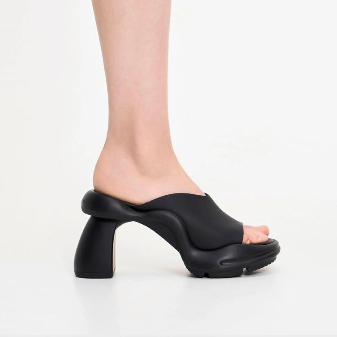 CHARLES & KEITH レイラオープントゥミュール　38