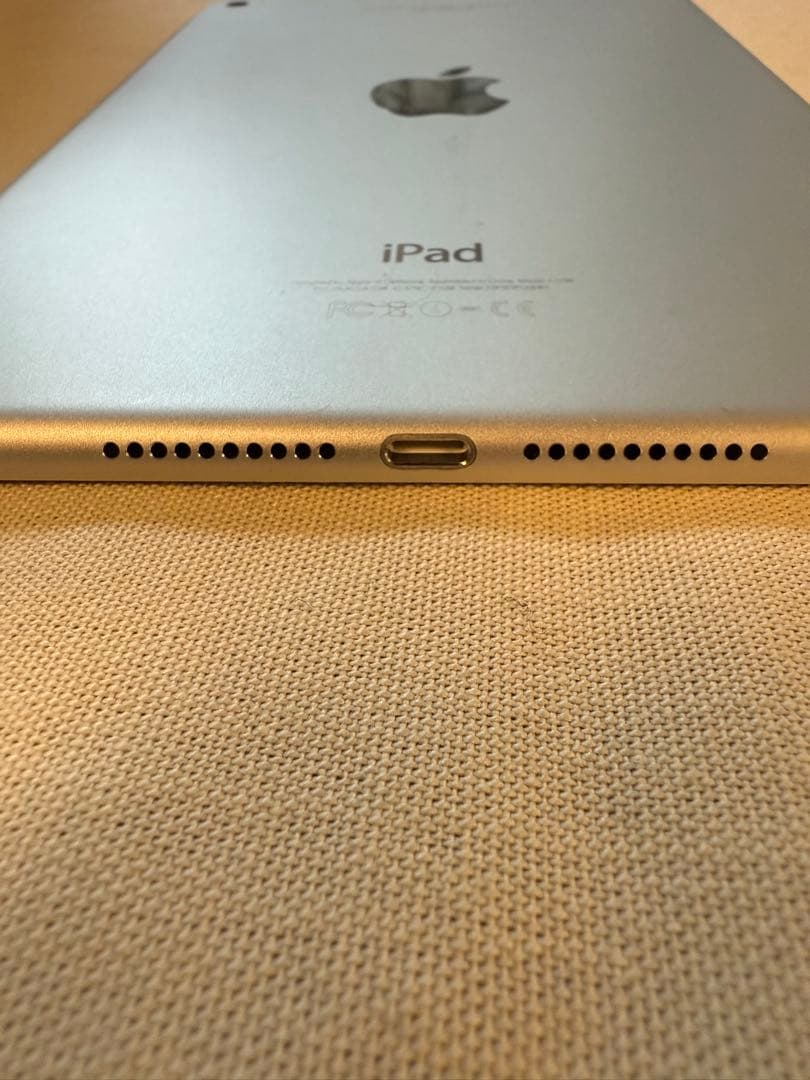 iPad mini 第4世代 128GB（東進全国高校生テスト優秀賞）