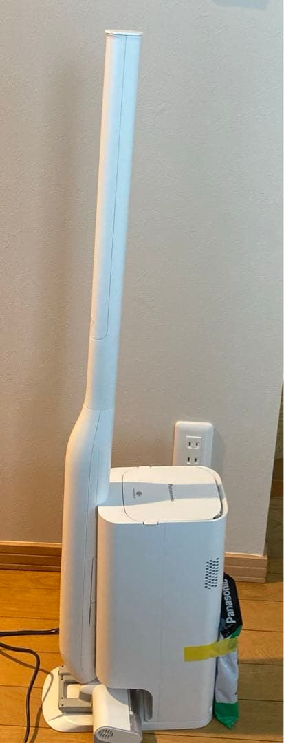 Panasonic 掃除機 コードレス MC-NS10K 2023年製　美品