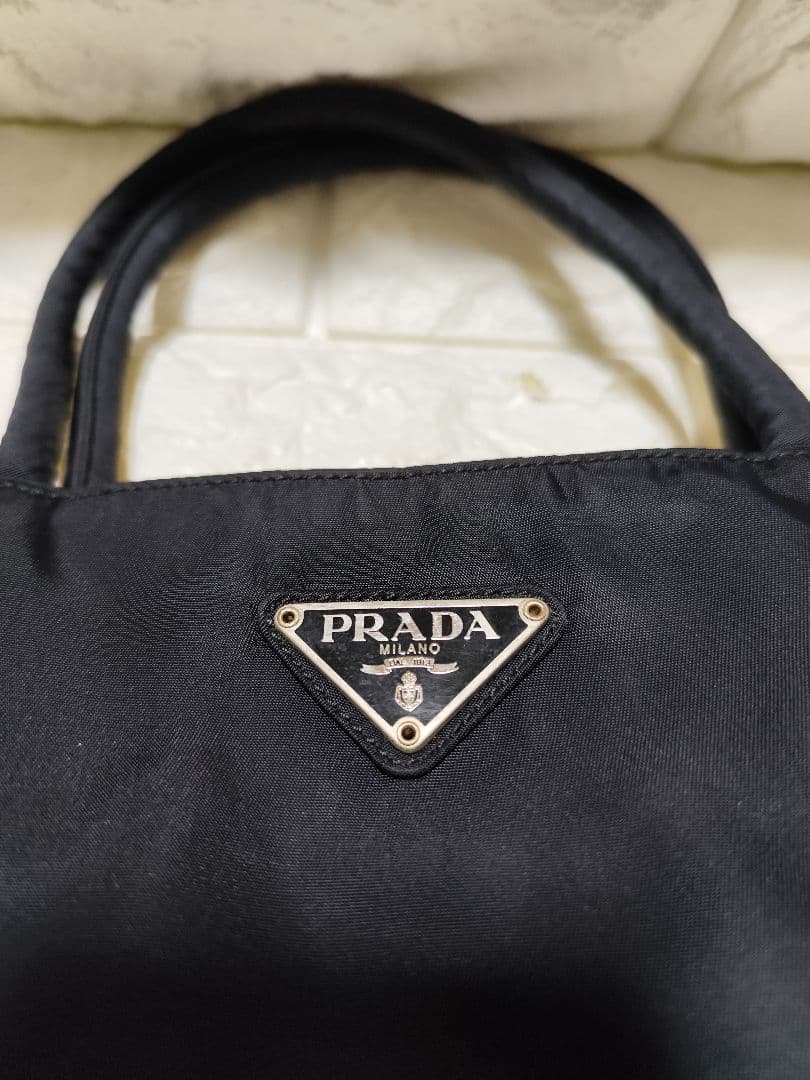 PRADA プラダ　ハンドバッグ　三角ロゴ　ナイロン　ブラック