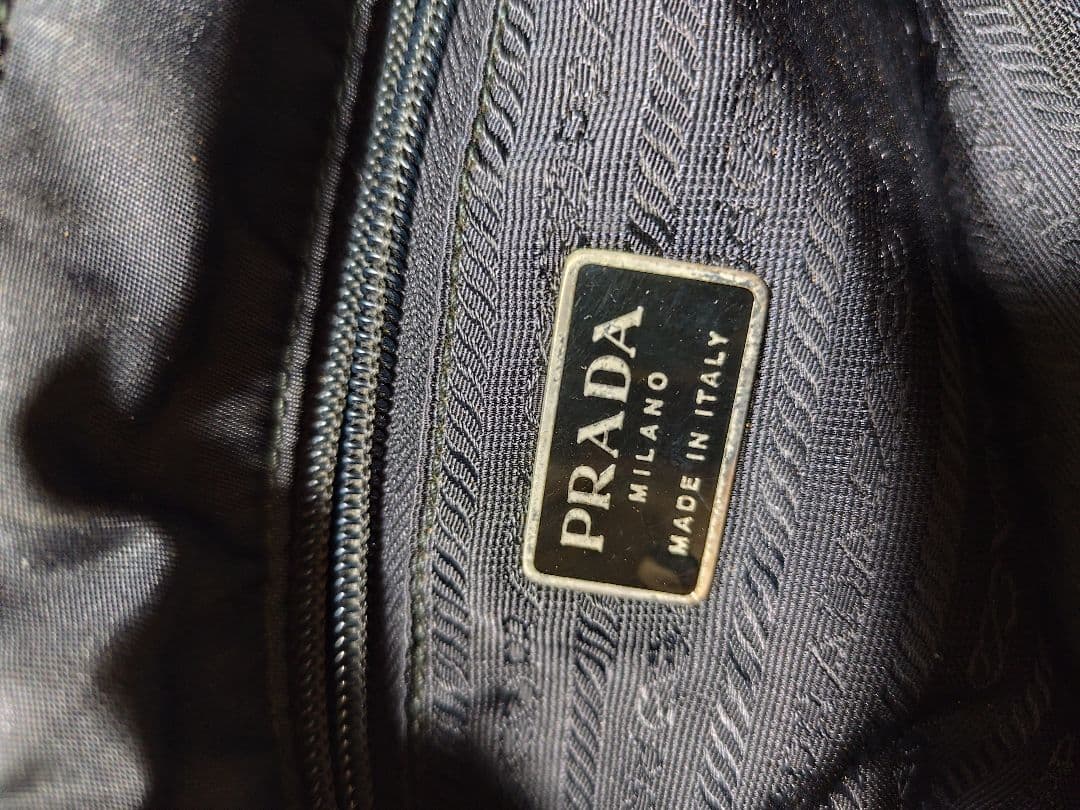 PRADA プラダ　ハンドバッグ　三角ロゴ　ナイロン　ブラック