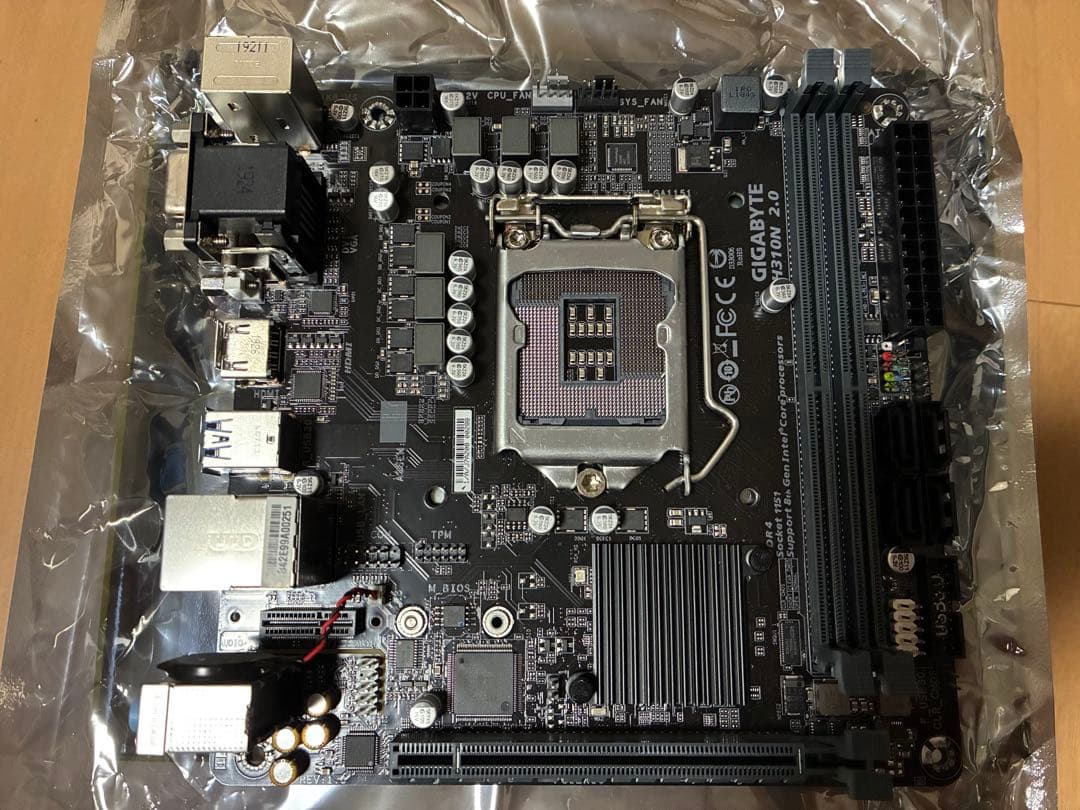 GIGABYTE H310N 2.0 マザーボード