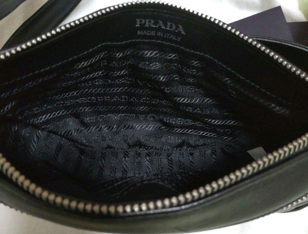 PRADA カーフレザー 2way ボディバッグ
