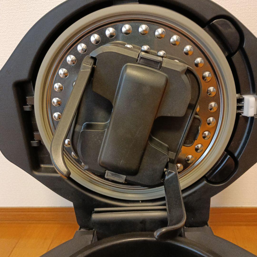 SHARP シャープ ヘルシオ ホットクック 2.4L KN-HW24G-W