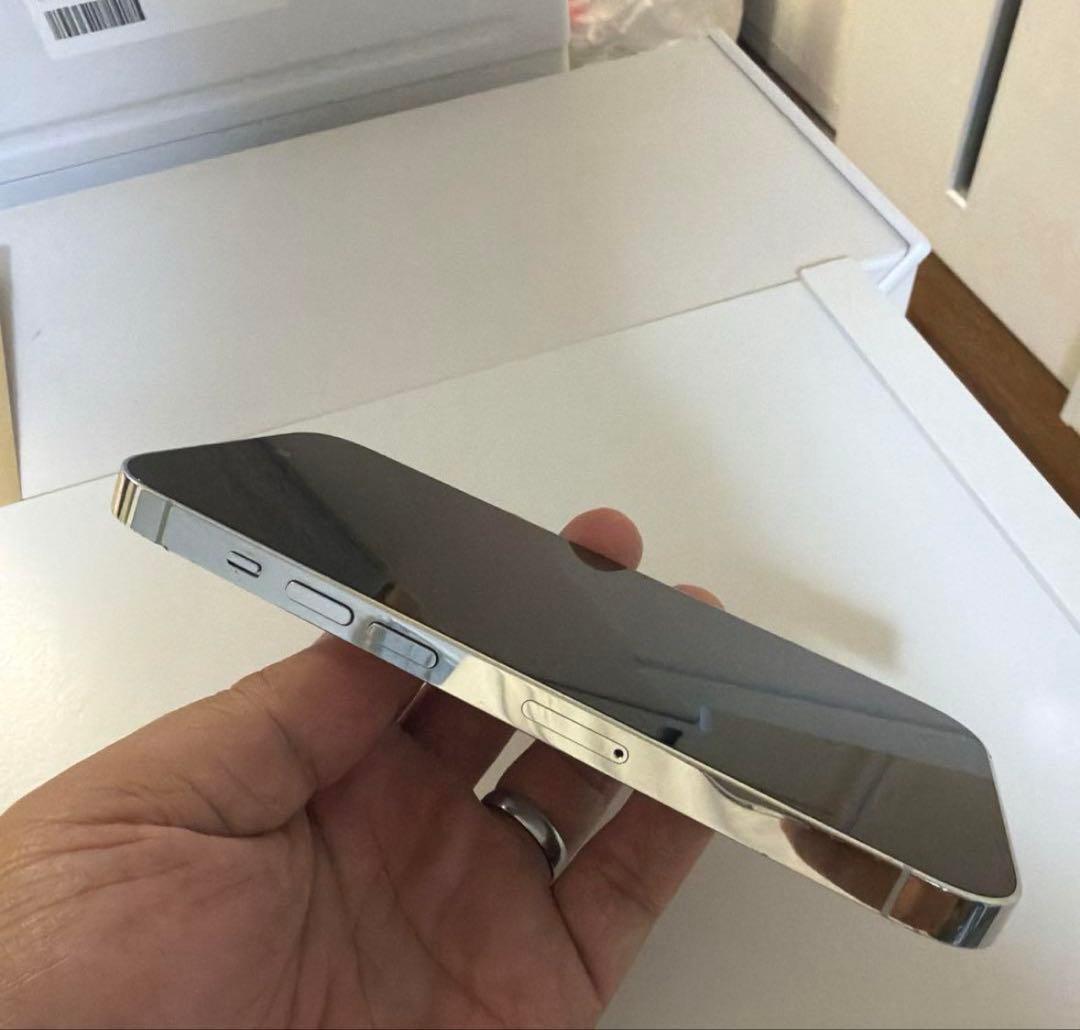 (最終値下げ)Apple iPhone 14 Pro シルバー simフリー