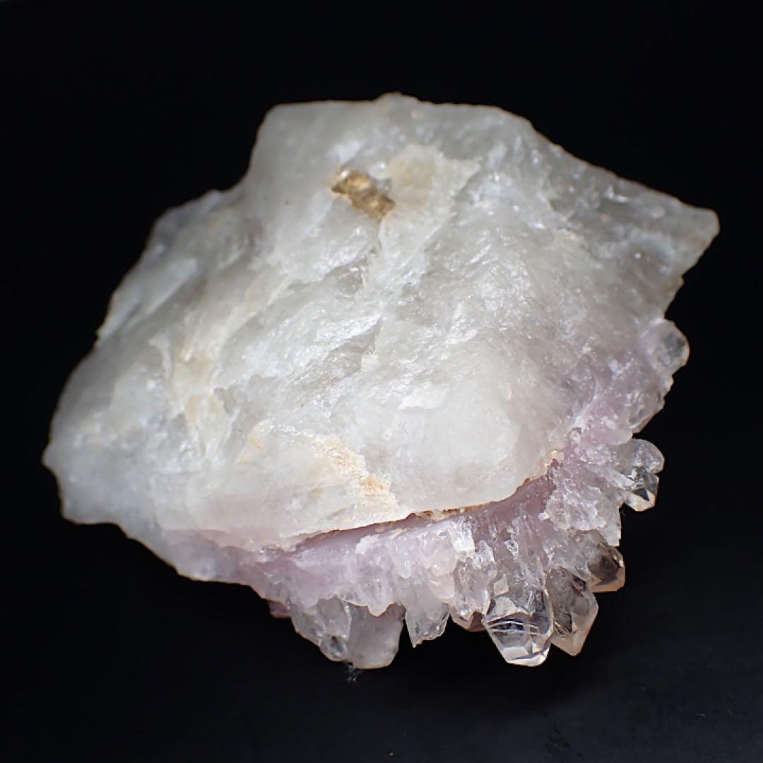 【ブラジル/ミナスジェライス産】ローズクォーツクラスター