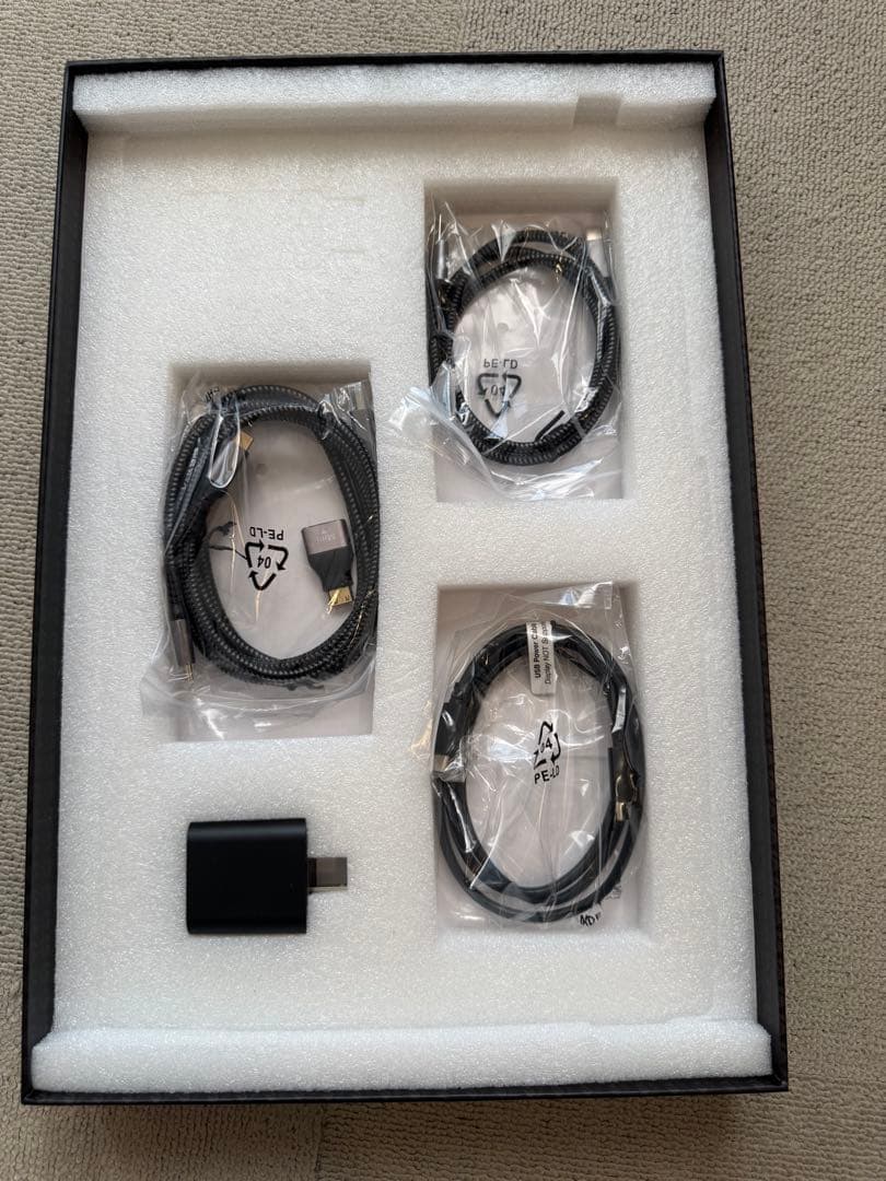 【中古美品】16インチモバイルモニター2.5K解像度（2520x1680）