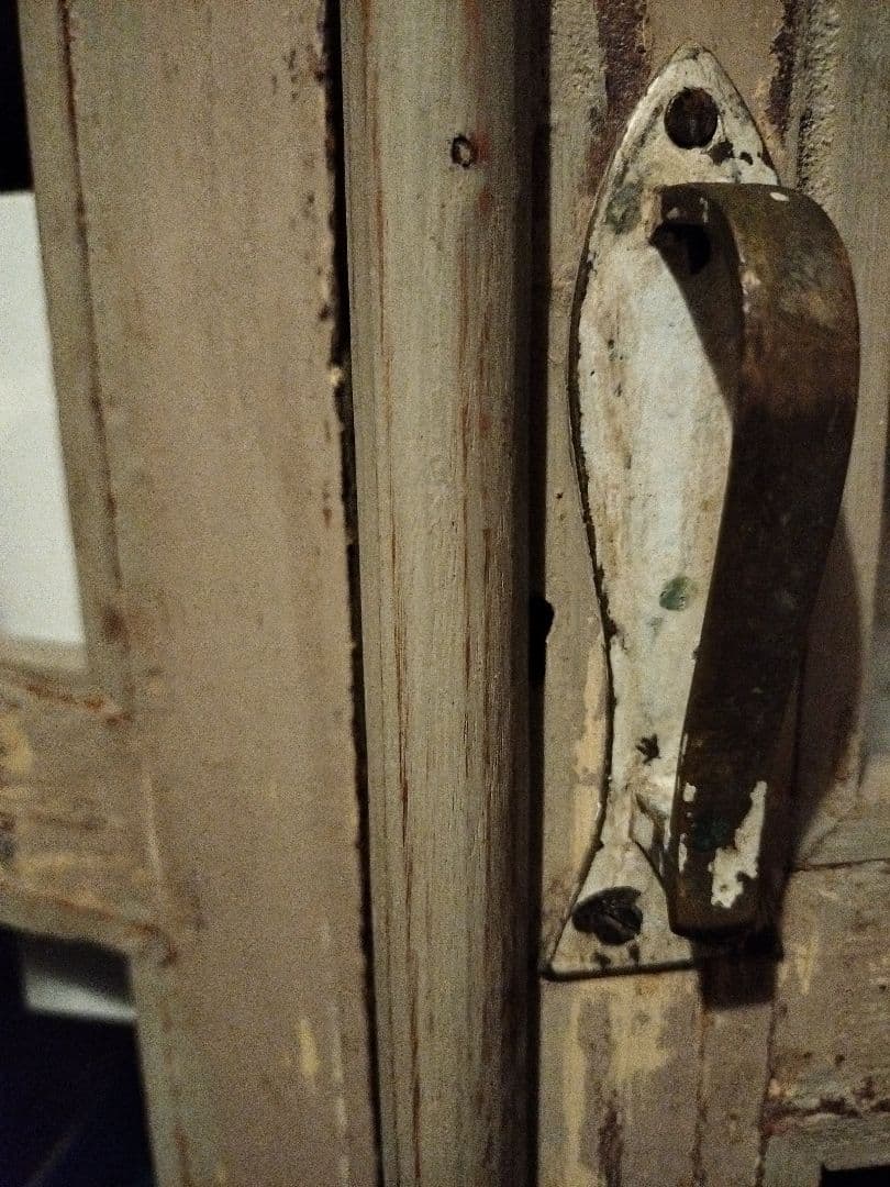 B-COMPANY　アンティークガラスキャビネット