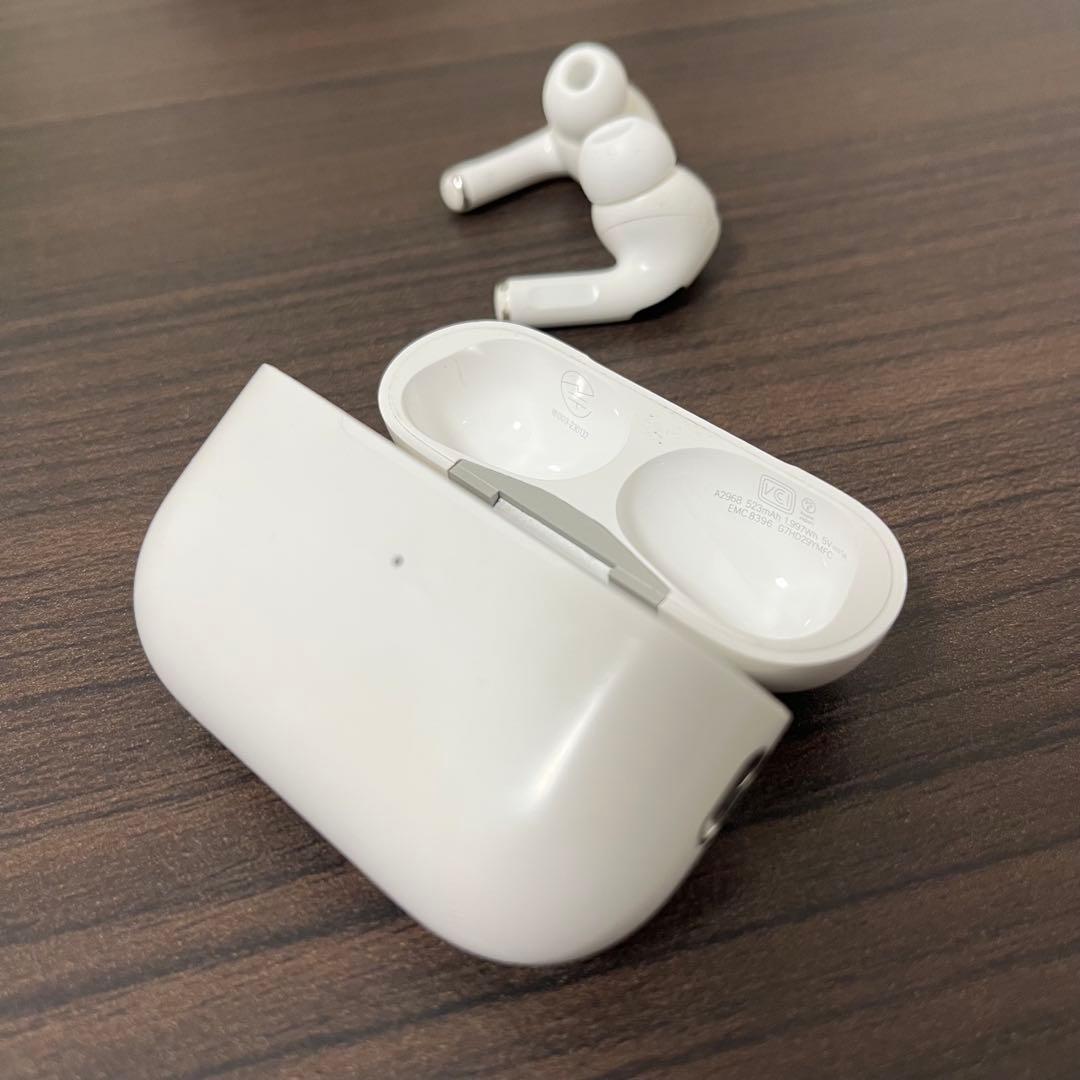 【Apple】AirPods Pro 2【A2698】