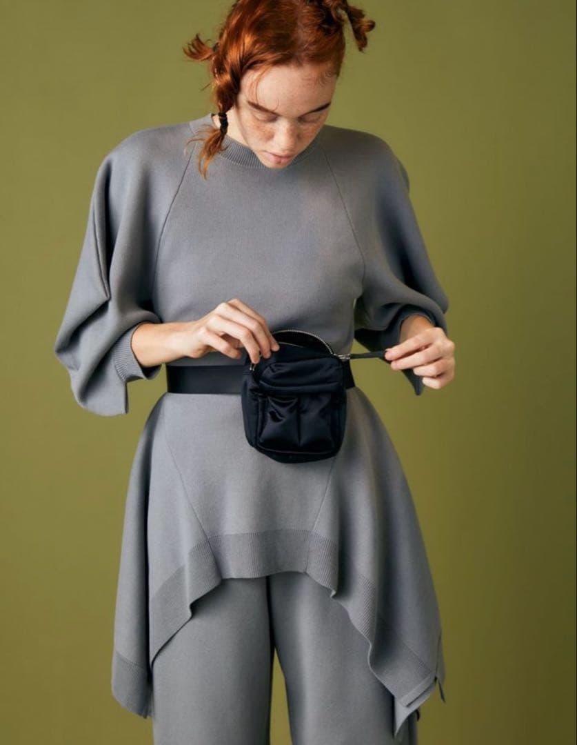 最終値下げ　ENFOLD サテンウェストポーチ　ネイビー