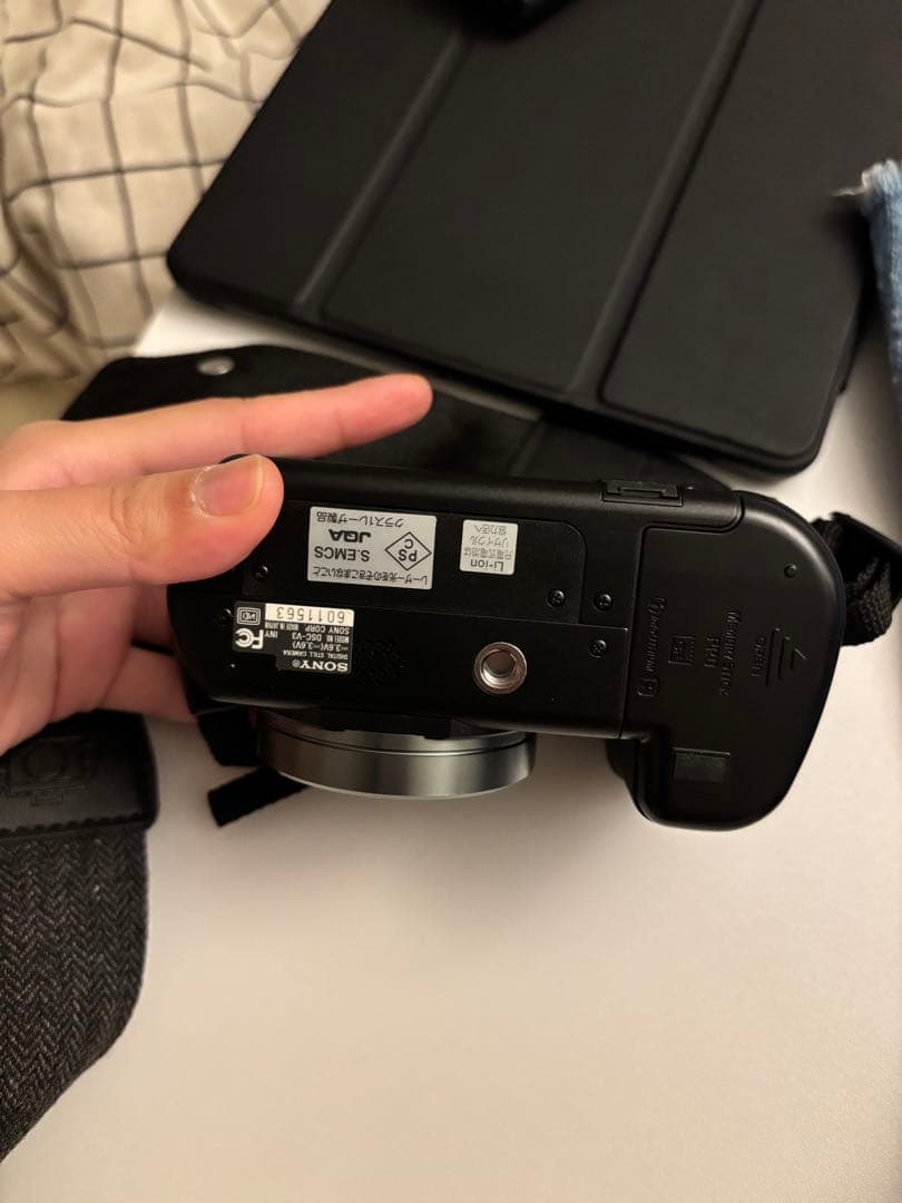 デジタルカメラ Sony DSC-V3