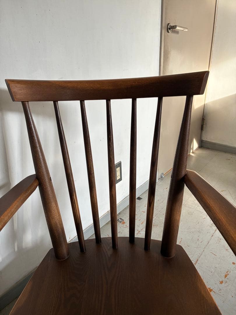 ナガノインテリア　ダイニングチェア　SKC069ー0WB 回転式　1