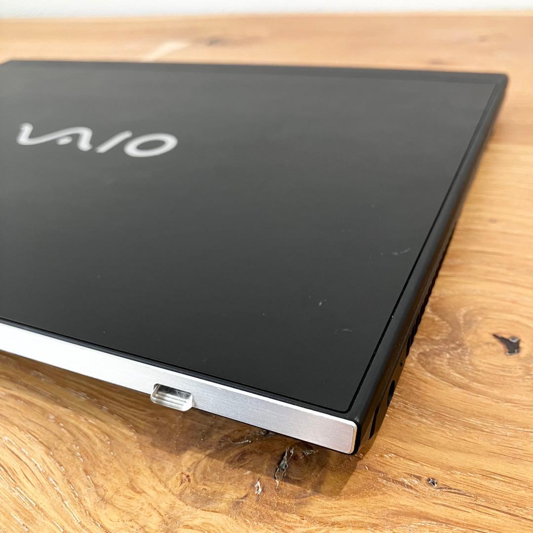 VAIO 第10世代 16GB SSD256GB 軽量ノートパソコン