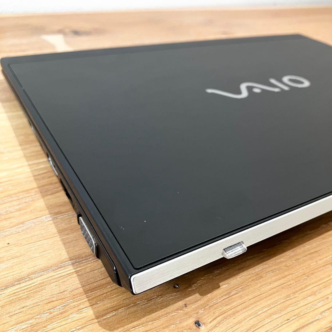VAIO 第10世代 16GB SSD256GB 軽量ノートパソコン