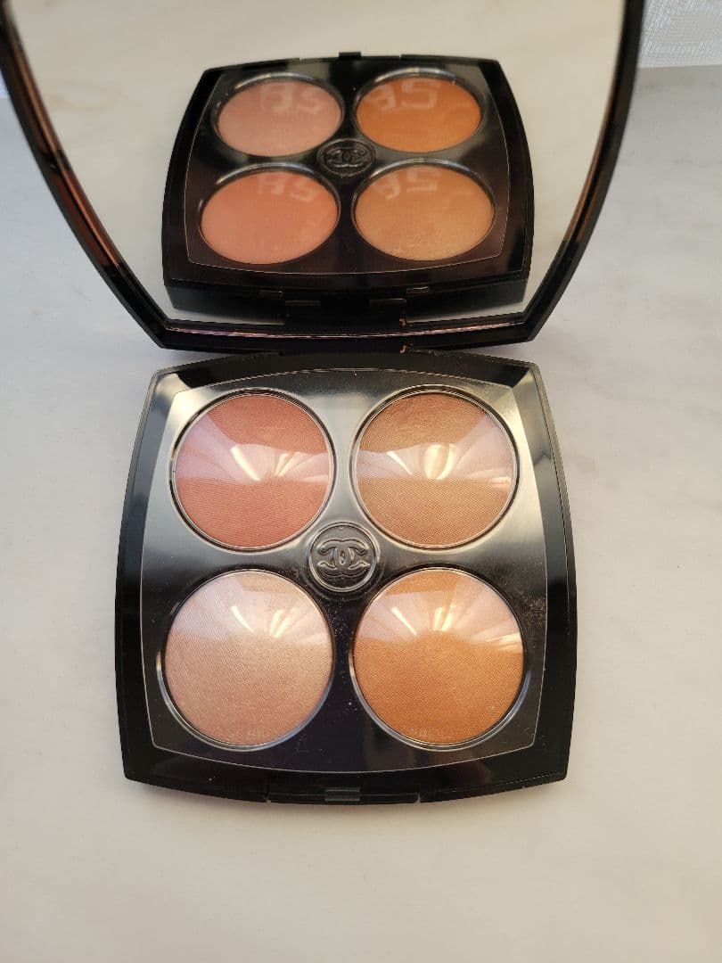 CHANEL　ジュー　ドゥ　ルミエール