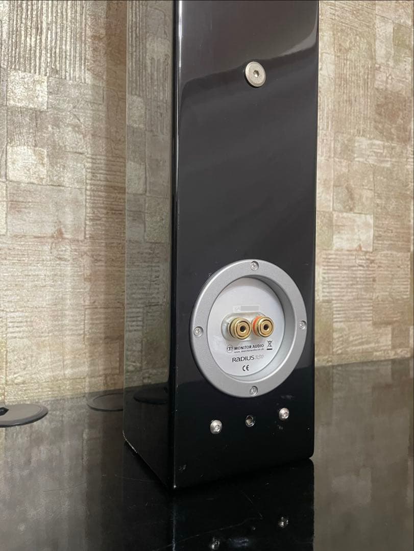 【英国】 Monitor Audio Radius 250 センタースピーカー