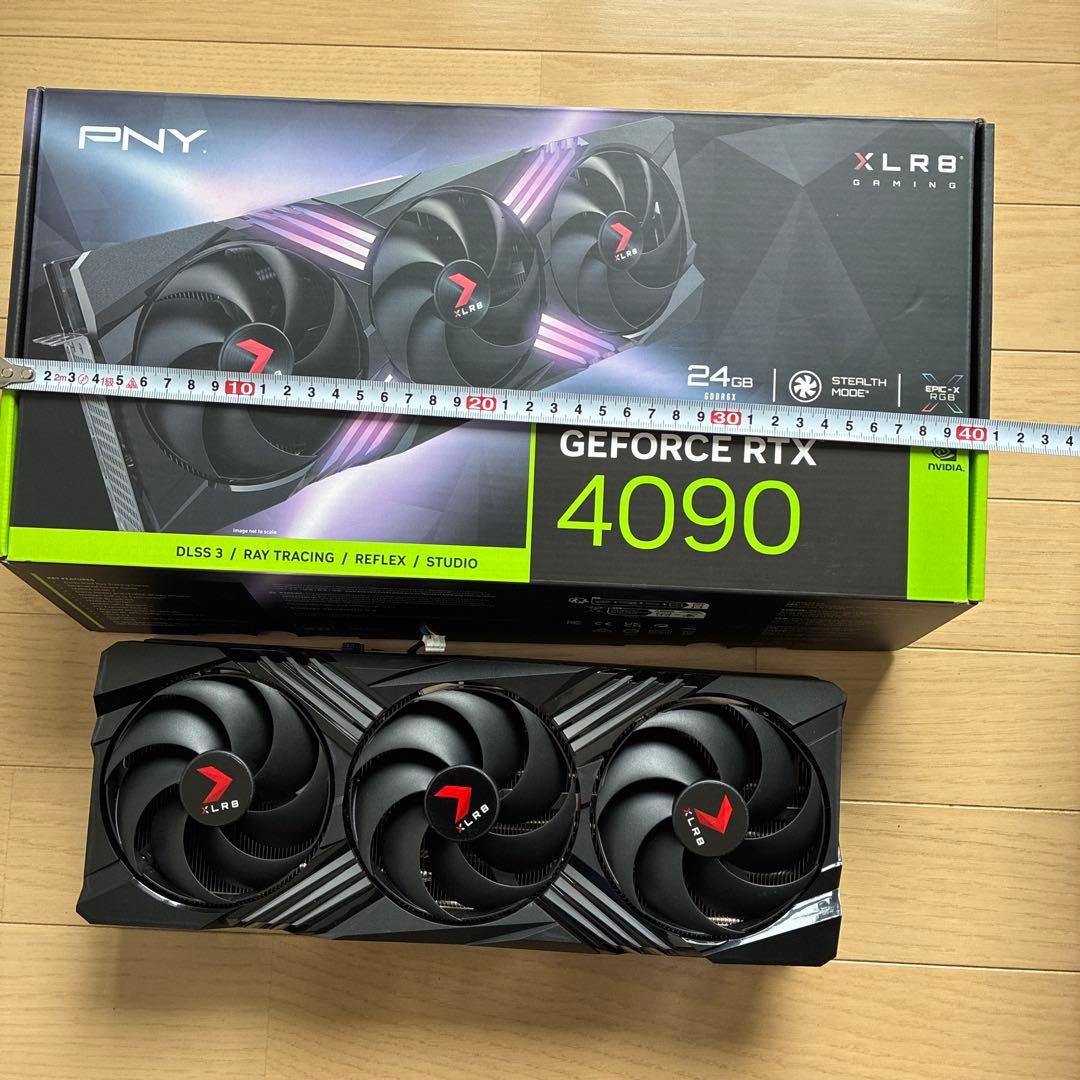 PNY 4090 ヒートシンク　3連　ファン　LED バックプレート