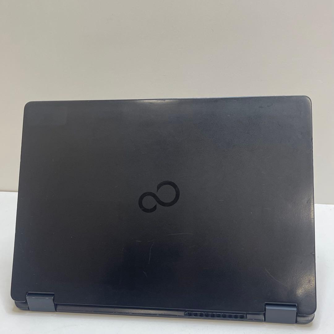 #899 富士通 P727/R i7-7500U 8Gb SSD256Gb