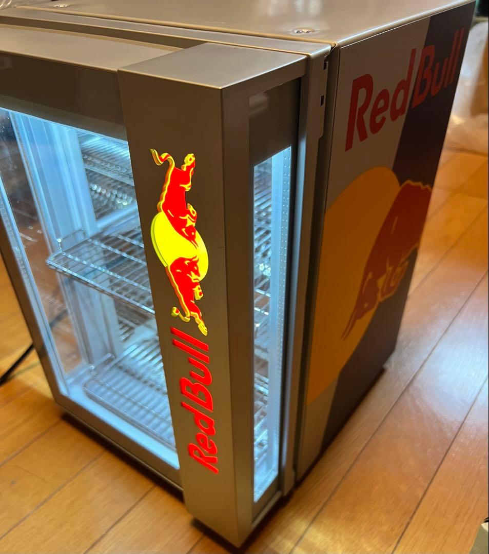 【新品未使用】Red Bull レッドブル 卓上 冷蔵庫 ショーケース 非売品