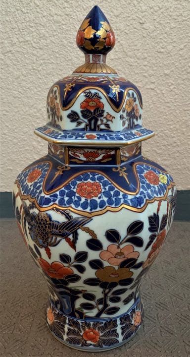 有田焼 飾り壺 蓋付 陶器 小型 置物 焼物 花模様 色絵 骨董 美術