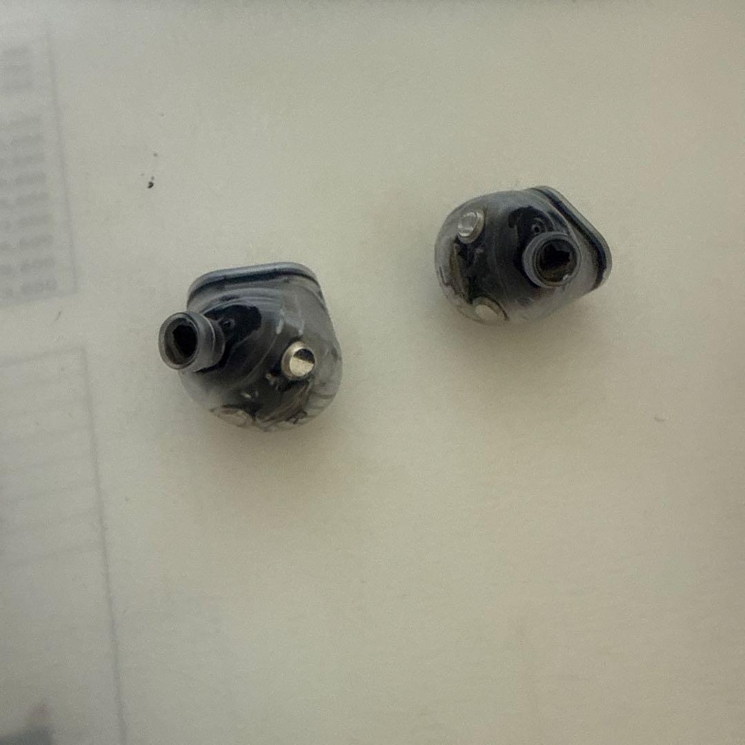 Beats Studio Buds + ワイヤレスイヤフォントランスペアレント