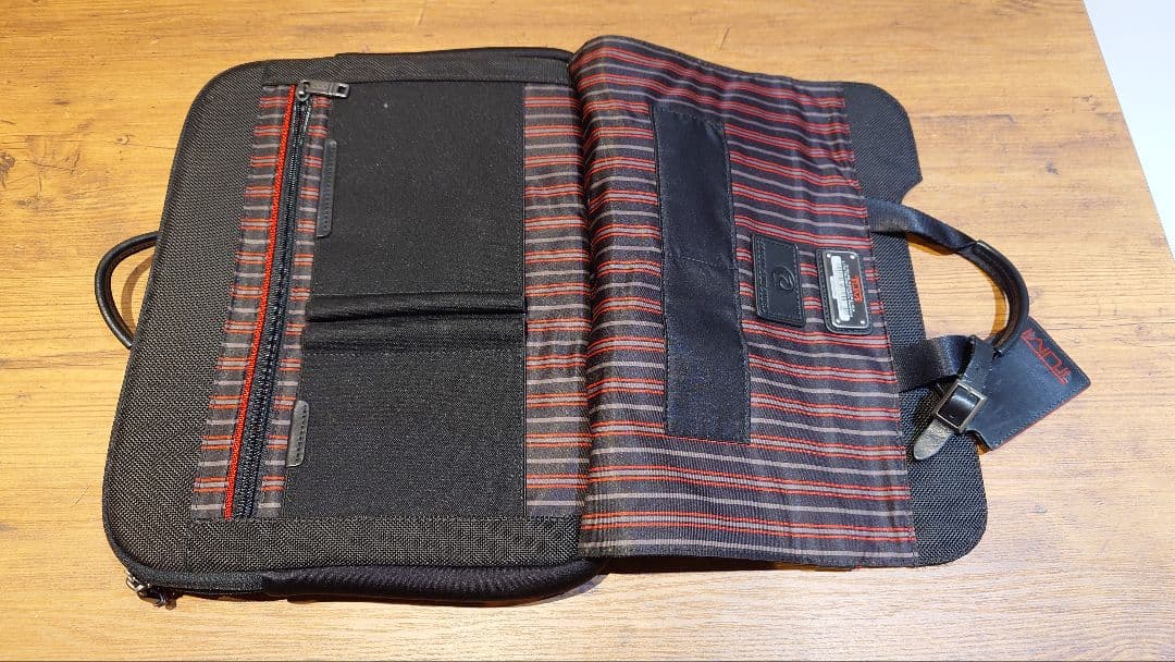 JALコラボ　TUMI PCバッグ