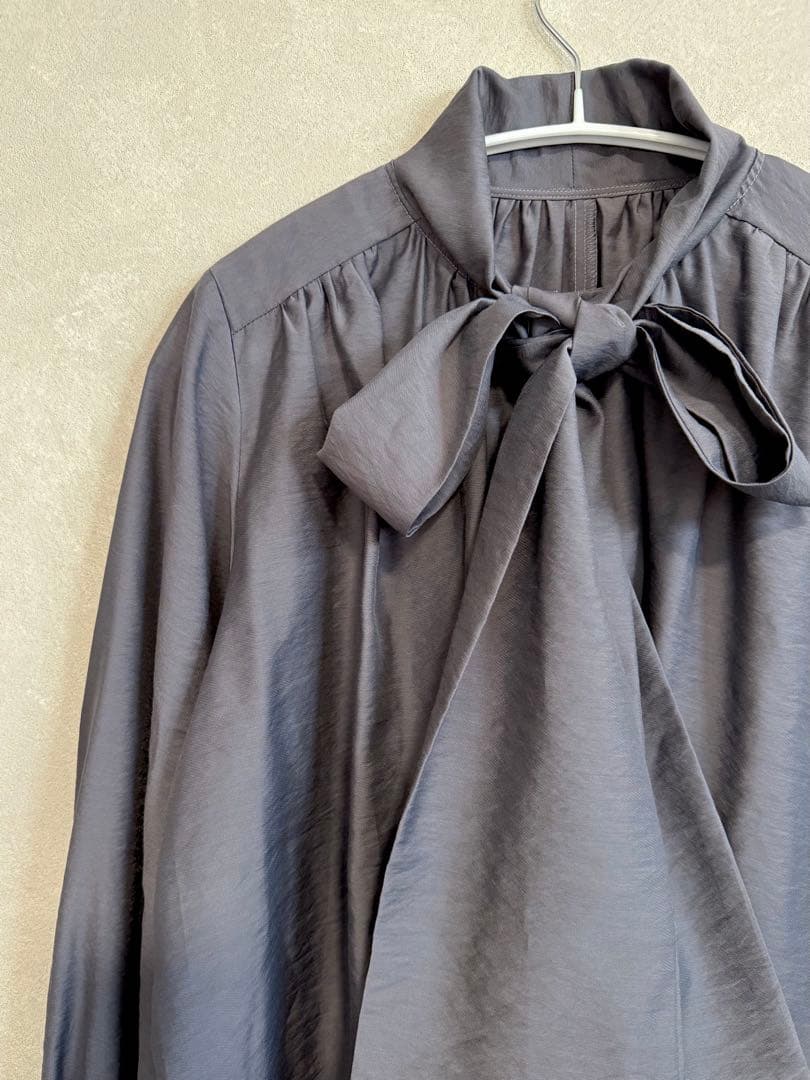 【定価16500円/完売品】anuans ボリュームタイブラウス グレー