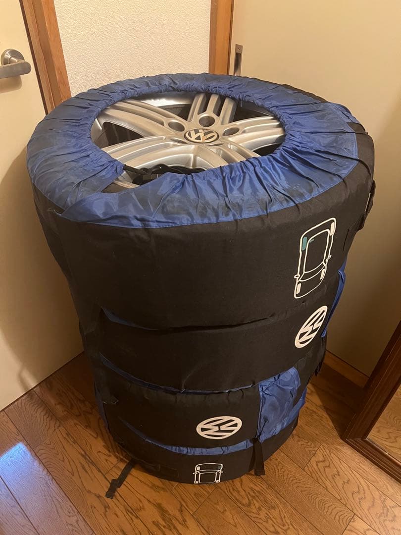 Volkswagen 225/40 R18 ホイールスタッドレスセット(4/4)