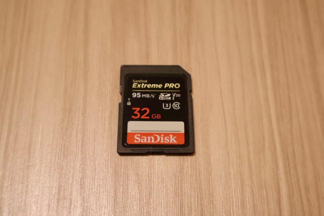 【美品】Canon EOS Kiss X9 標準＋広角レンズキット SDカード付