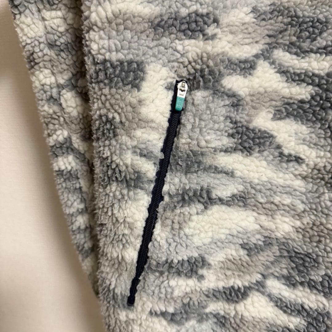 YONEX リバーシブルボアジャケット O