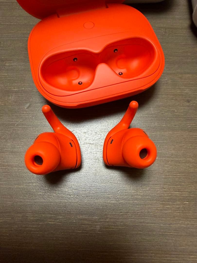 Powerbeats Fit 新品未使用 付属品完備 スパークオレンジ