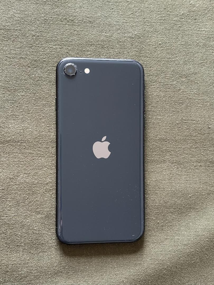 iPhone SE2　第２世代　64GB　ブラック　SIMフリー　美品　正常動作