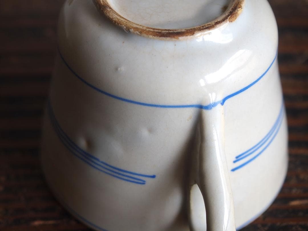 白に青いラインの素朴な小カップ マニセス 陶器 スペイン古陶/K213