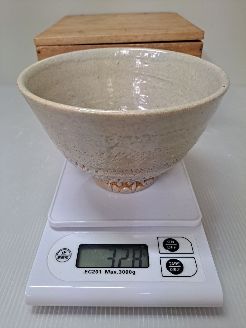 李氏朝鮮時代 李朝期 井戸茶碗 高麗茶碗 梅花皮高台 古渡り茶碗