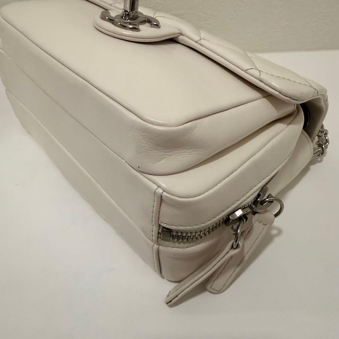 CHANEL シャネル ココマーク チェーン ショルダーバッグ マトラッセ 白